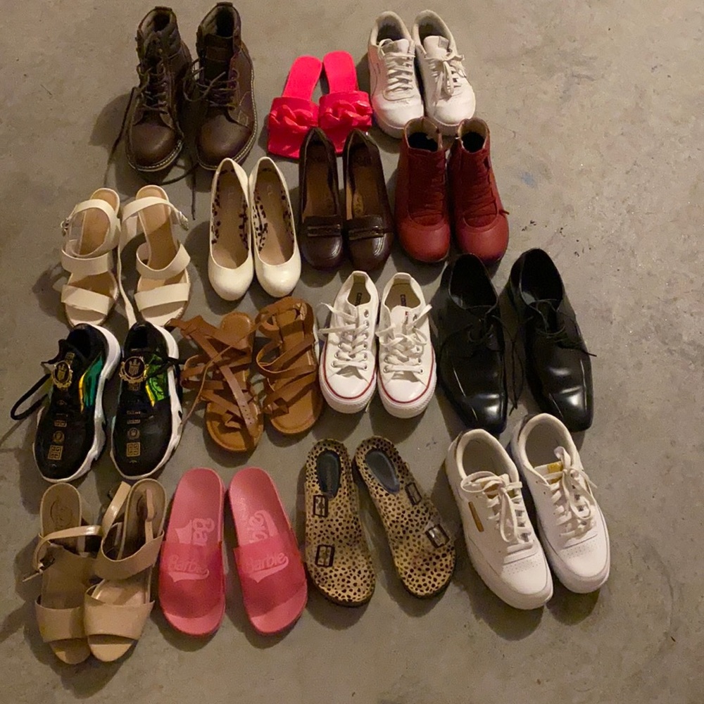 Shoes all size ,use very good.